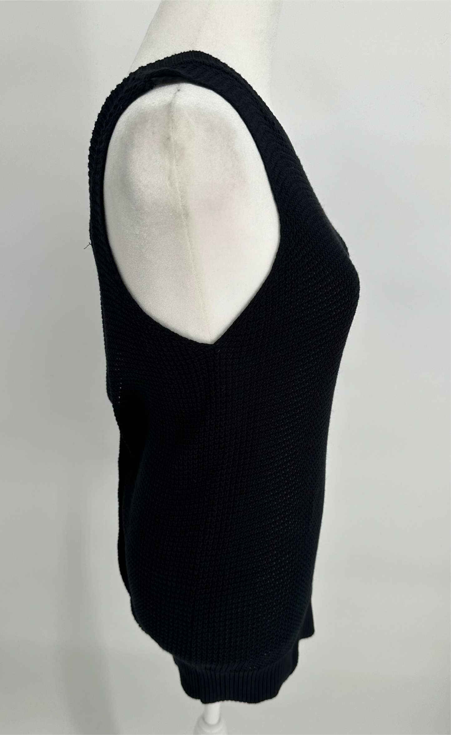 Black Sleeveless Sweater with Attractive Lattice Back