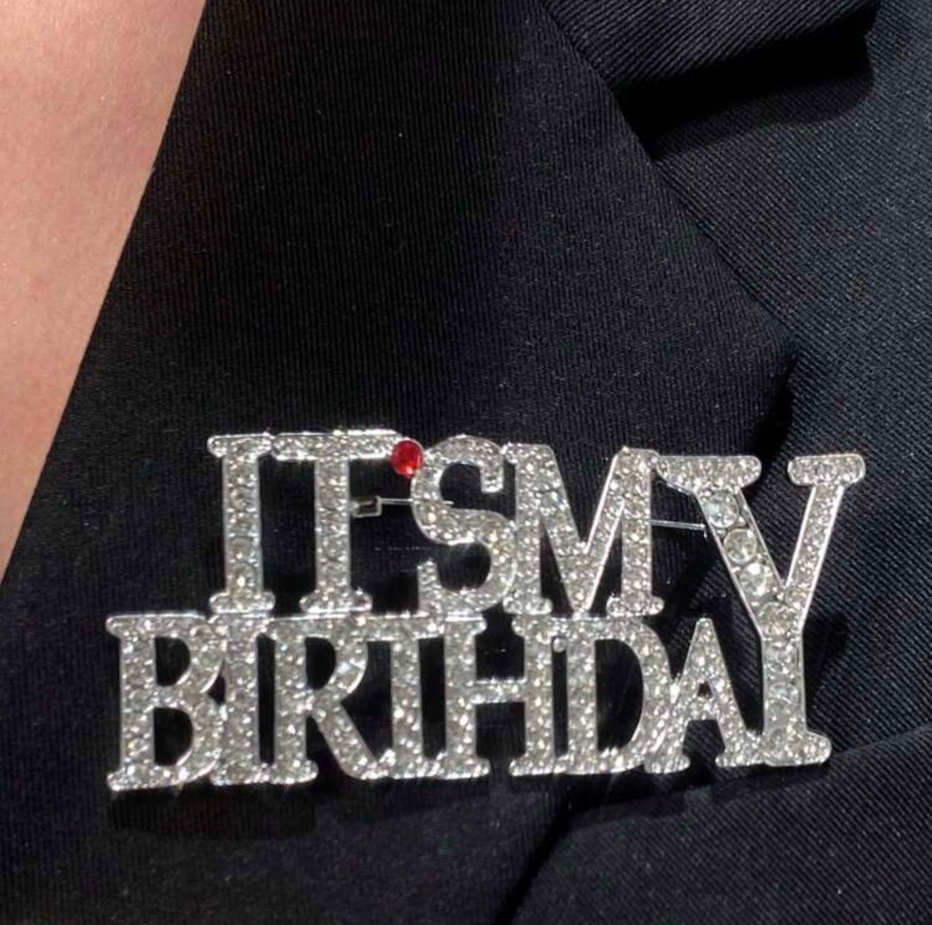 J32 It’s My Birthday Rhinestone Pin