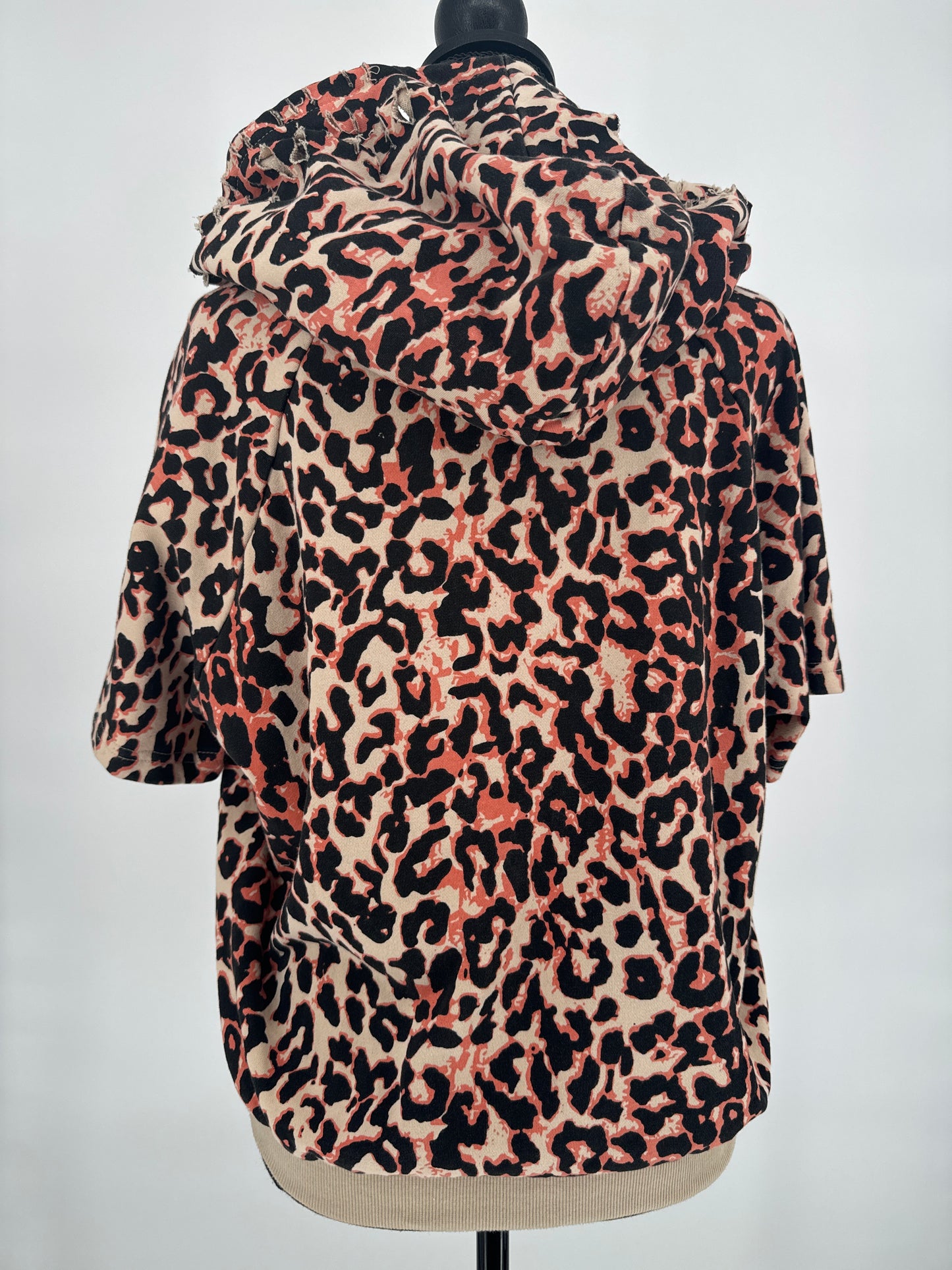 Animal Print Short Sleeved Hooded Sweatshirt