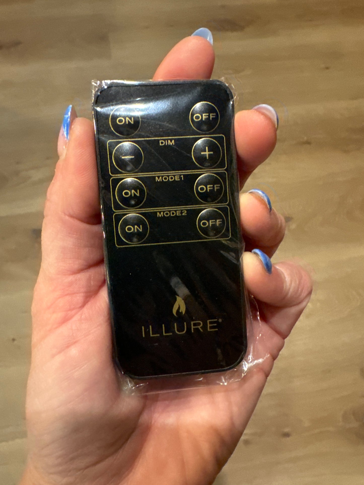 ILLURE | Flameless Diffuser Pillar Candle
