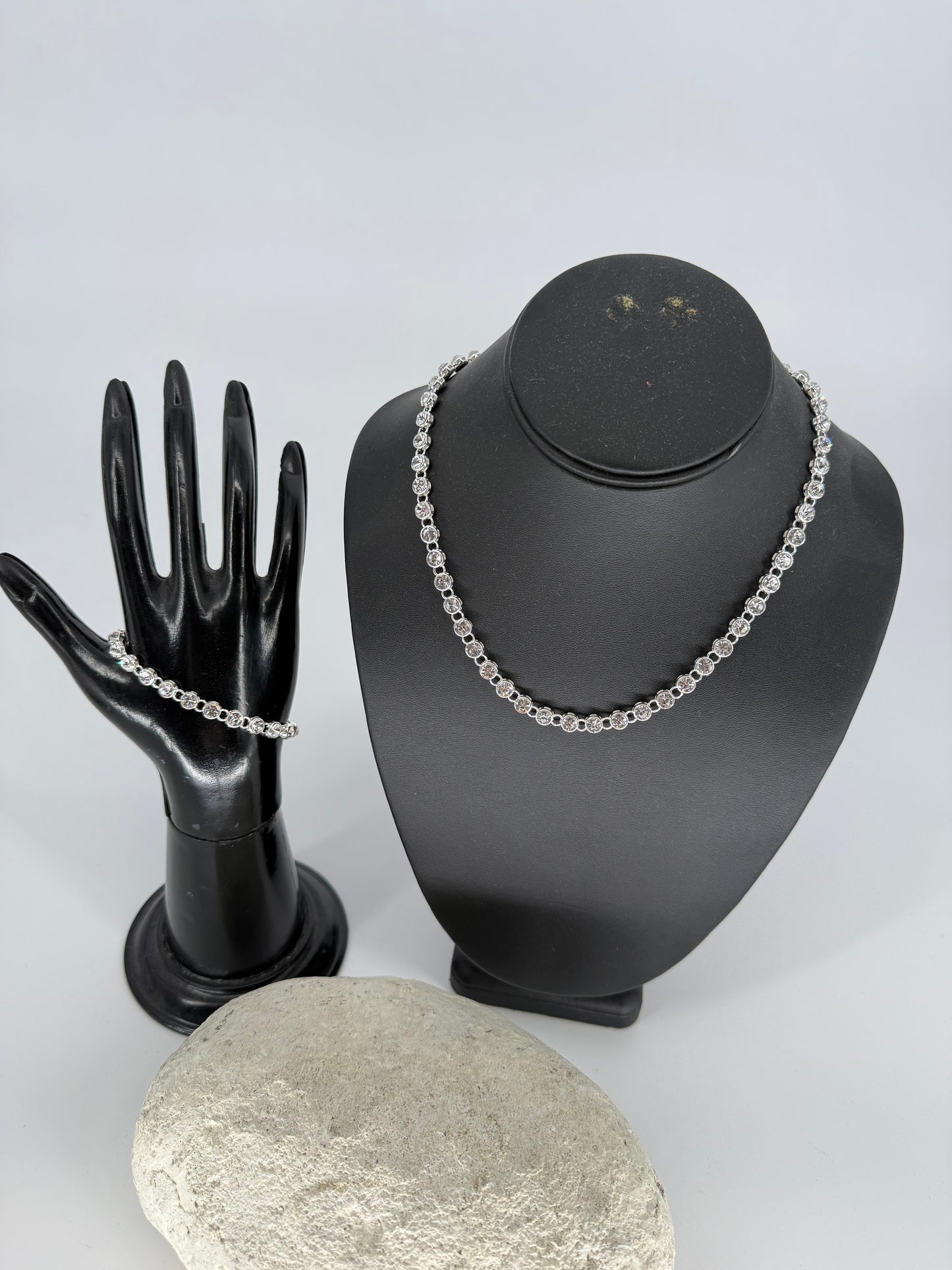 Trezo Rhinestone Necklace and Bracelet