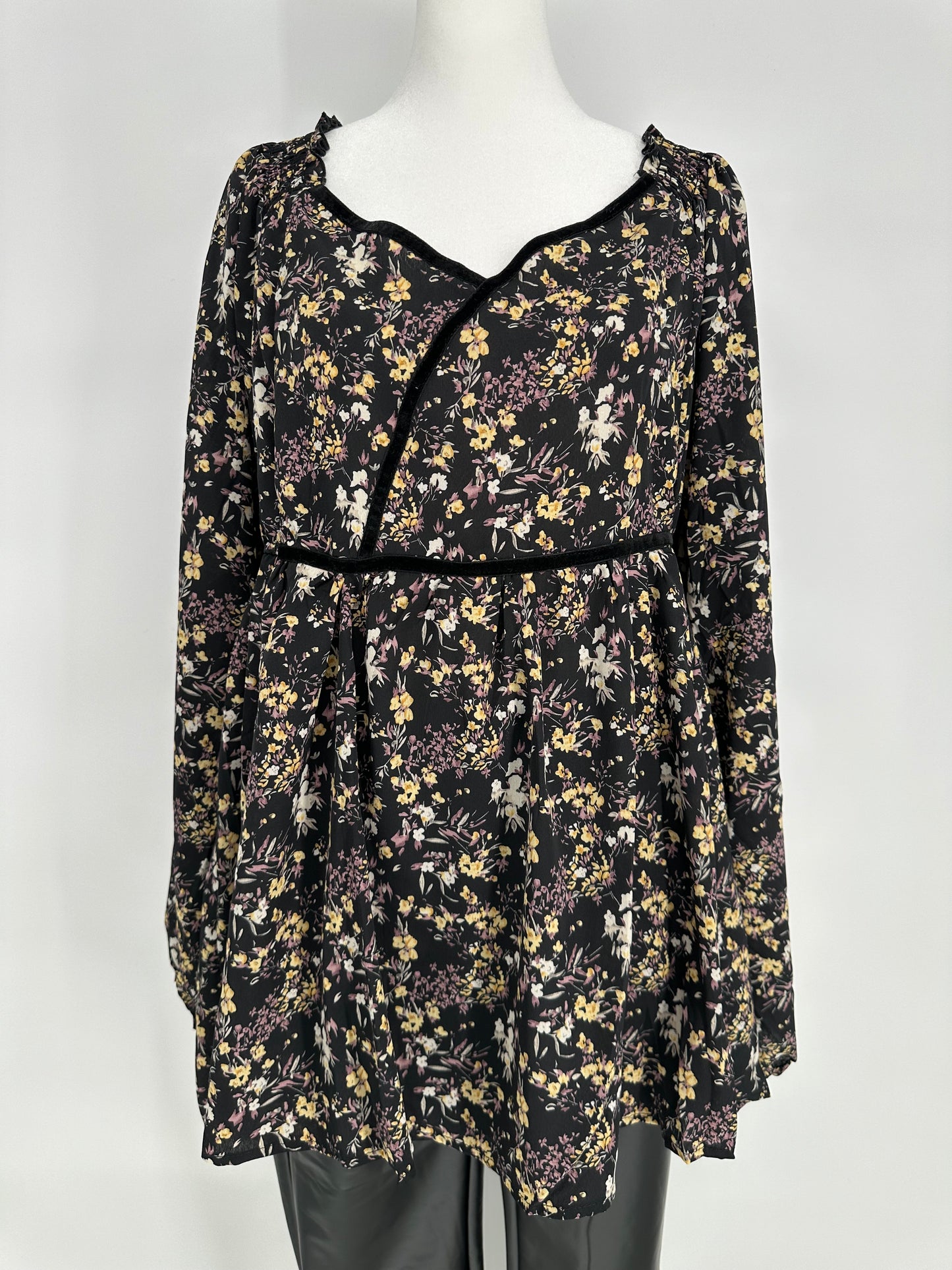Umgee plus size Floral blouse