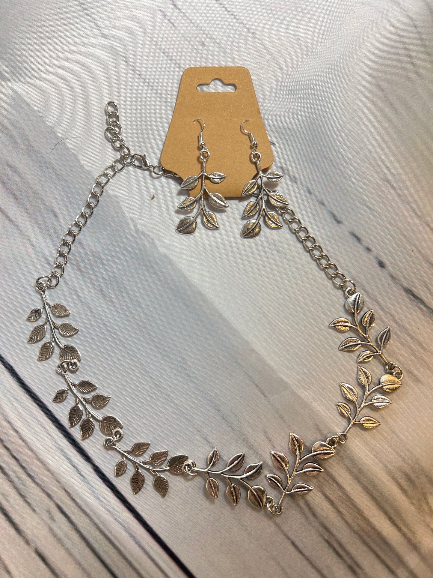 Silver leaf necklace and earring set