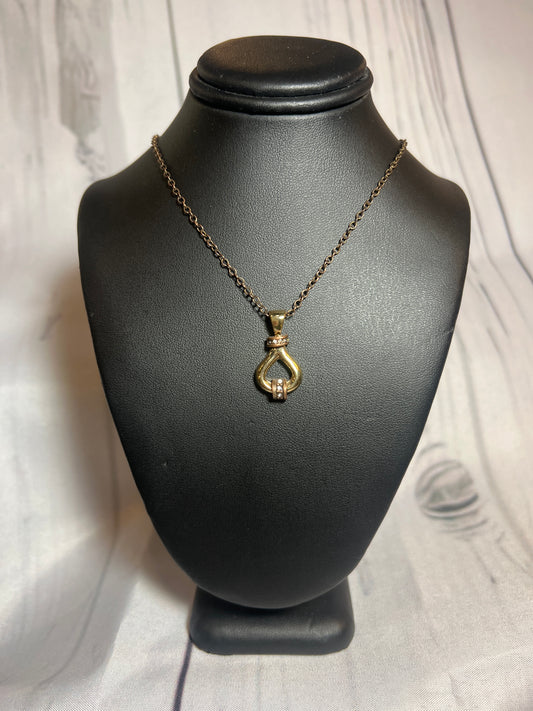 Gold necklace with Rhinestone Details