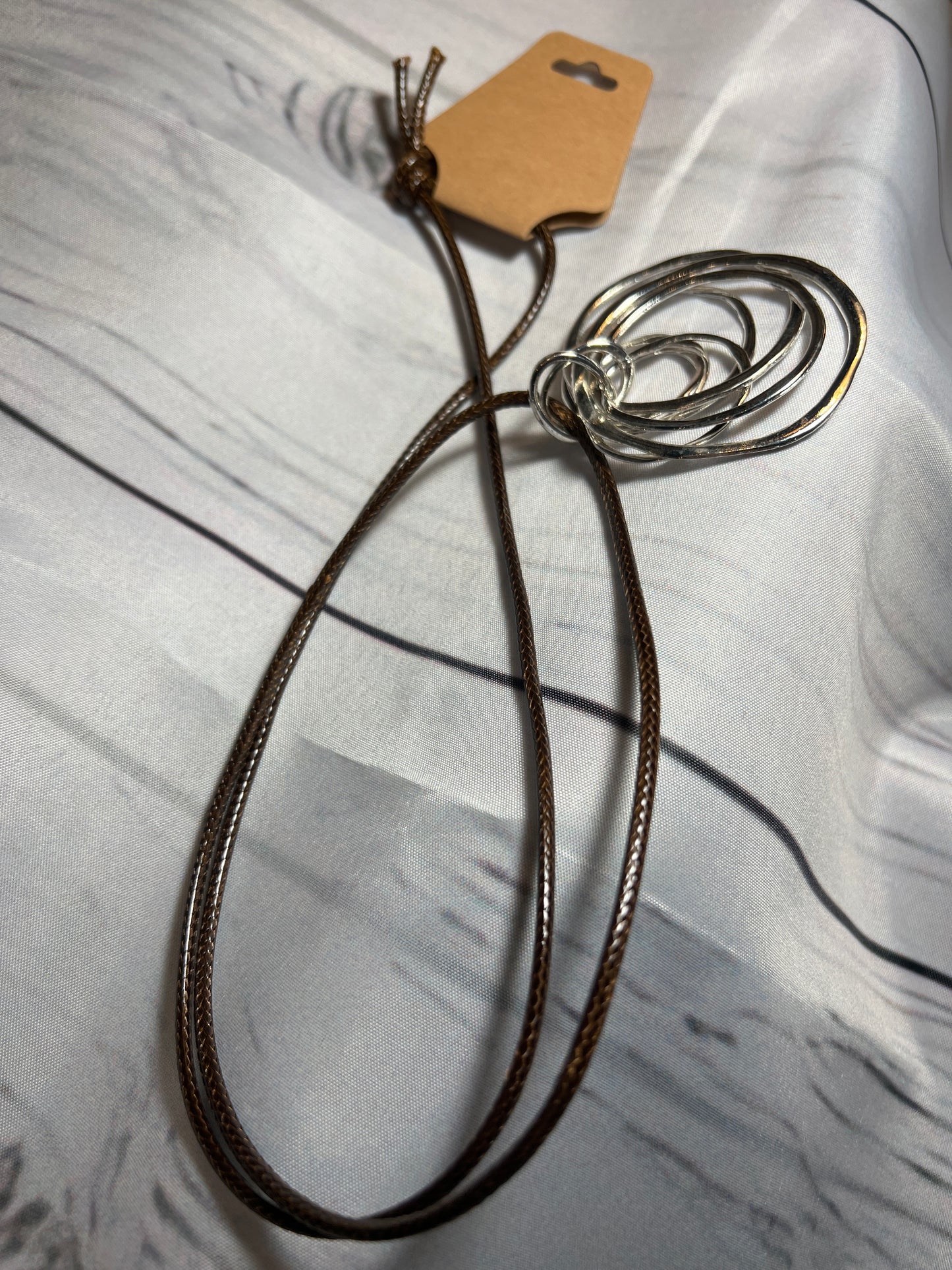 Rope circle necklace