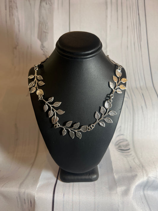 Silver leaf necklace and earring set
