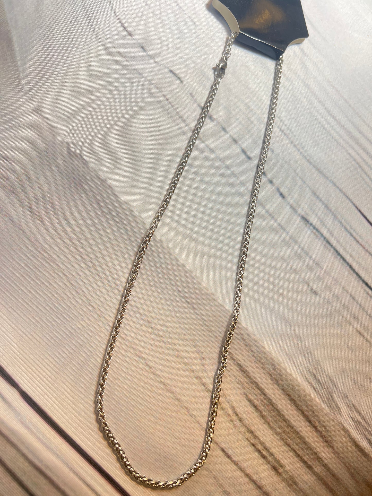 Silver thick chain