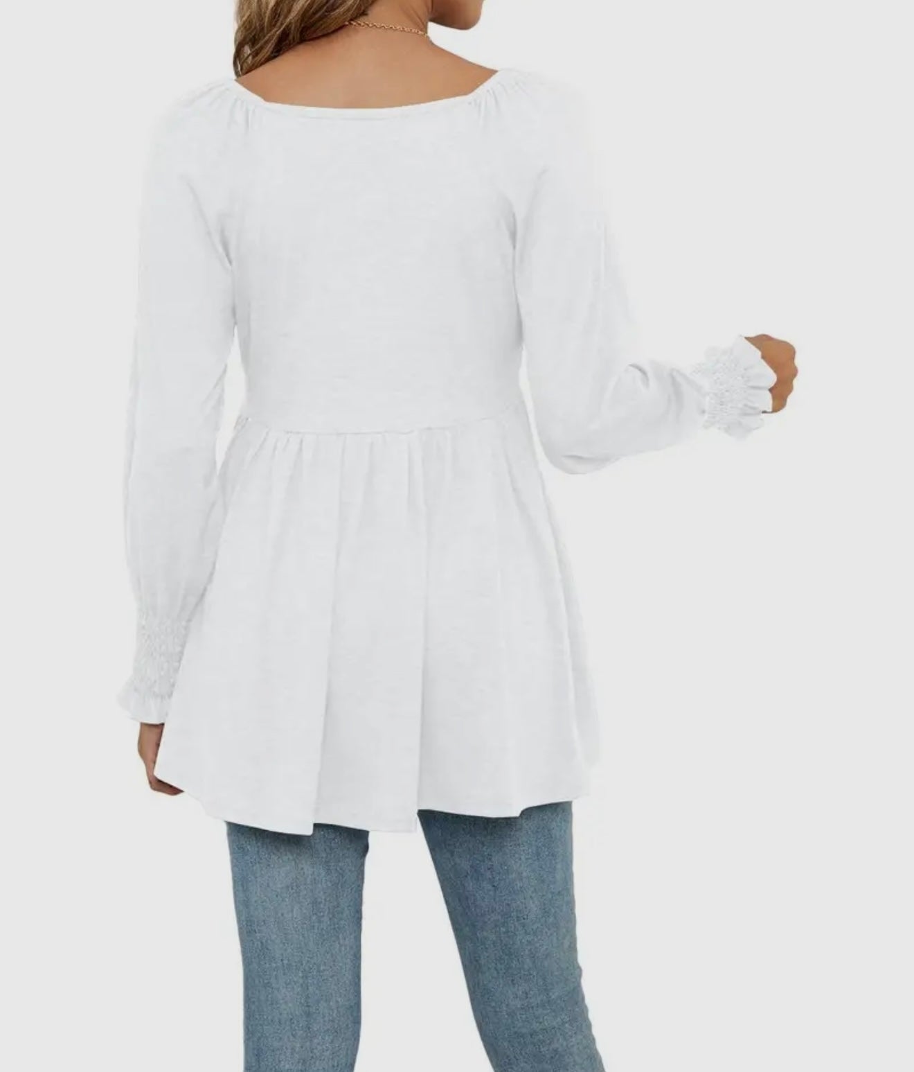 White baby doll top with elastic cuff sleeve