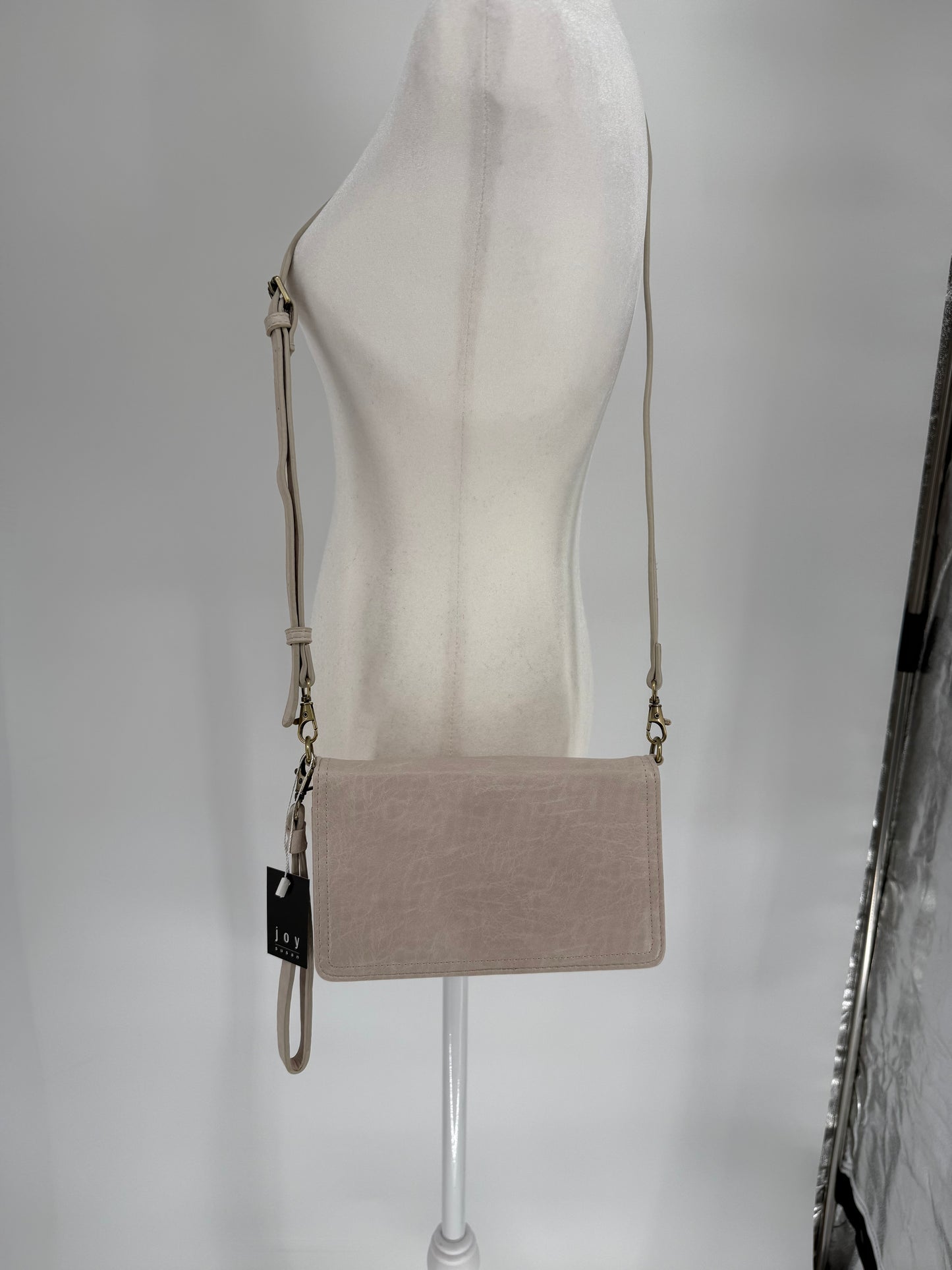 Joy Susan Purse with Outer Cell Phone Compartment