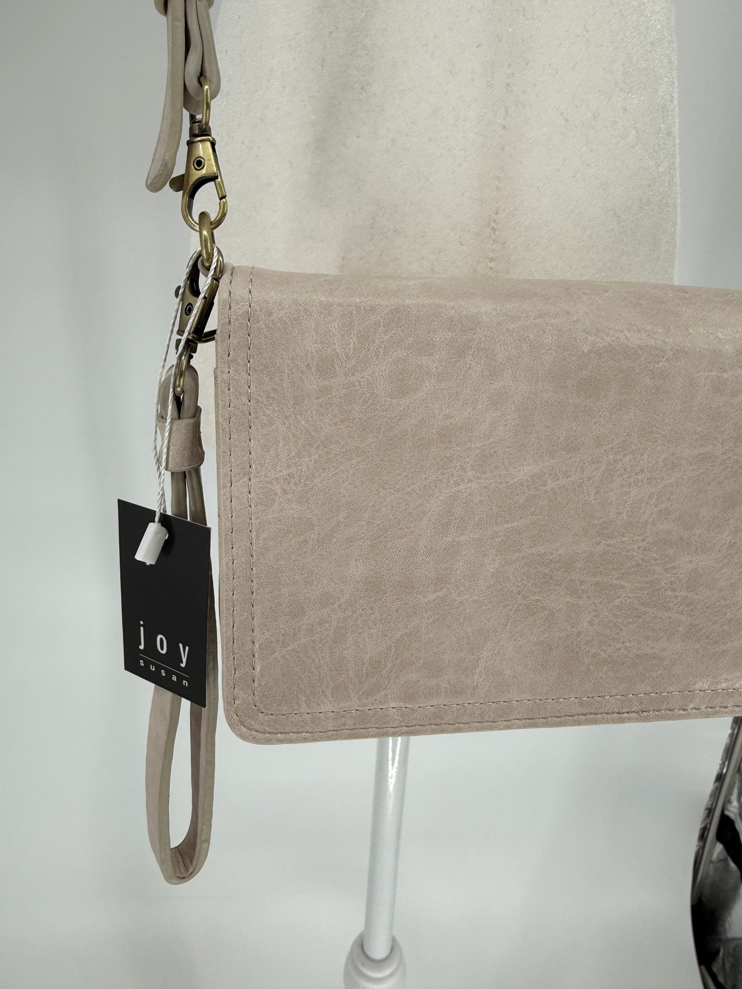 Joy Susan Purse with Outer Cell Phone Compartment