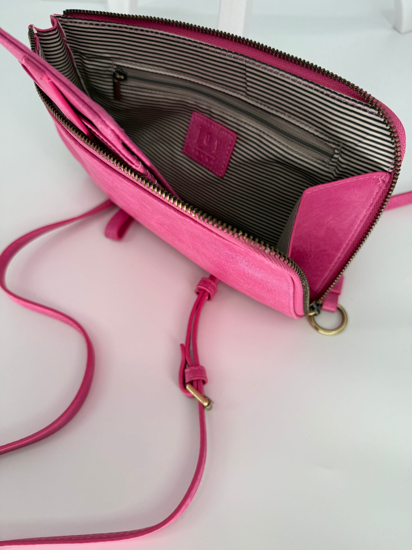 Joy Susan Purse with Wallet Included!