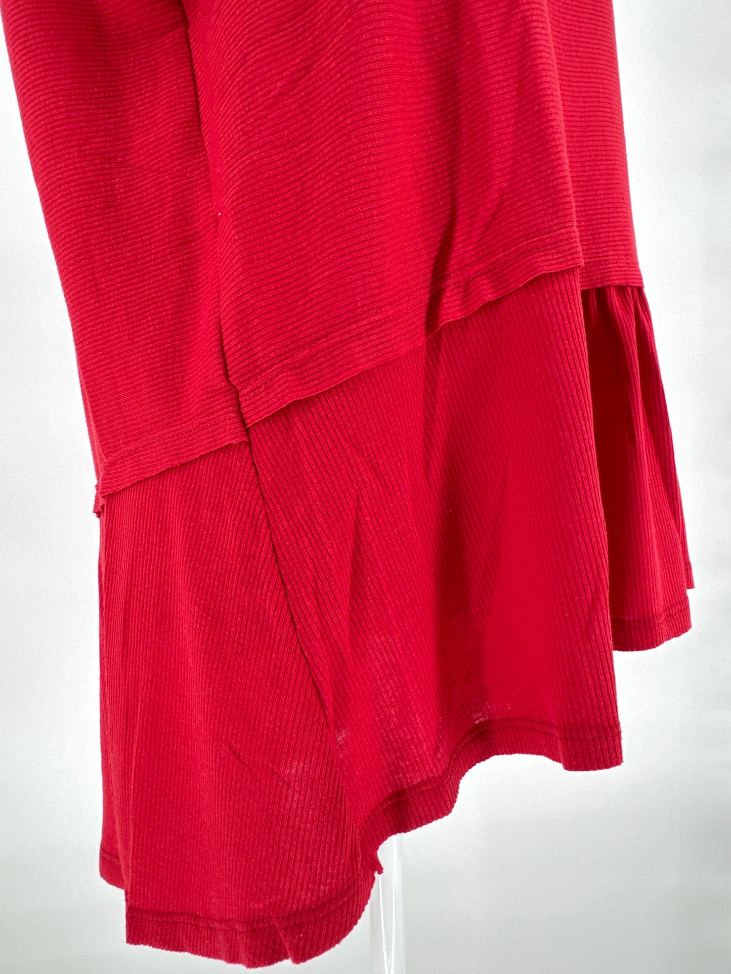 Red Umgee Ribbed Knit Top with Ruffled Bottom