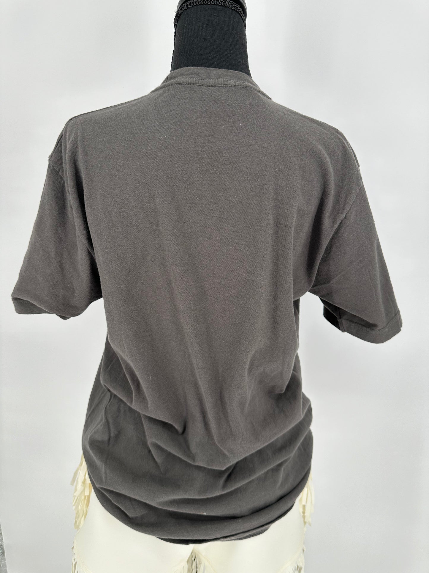 Gray Vintage wash Wallen Appliqué Tee