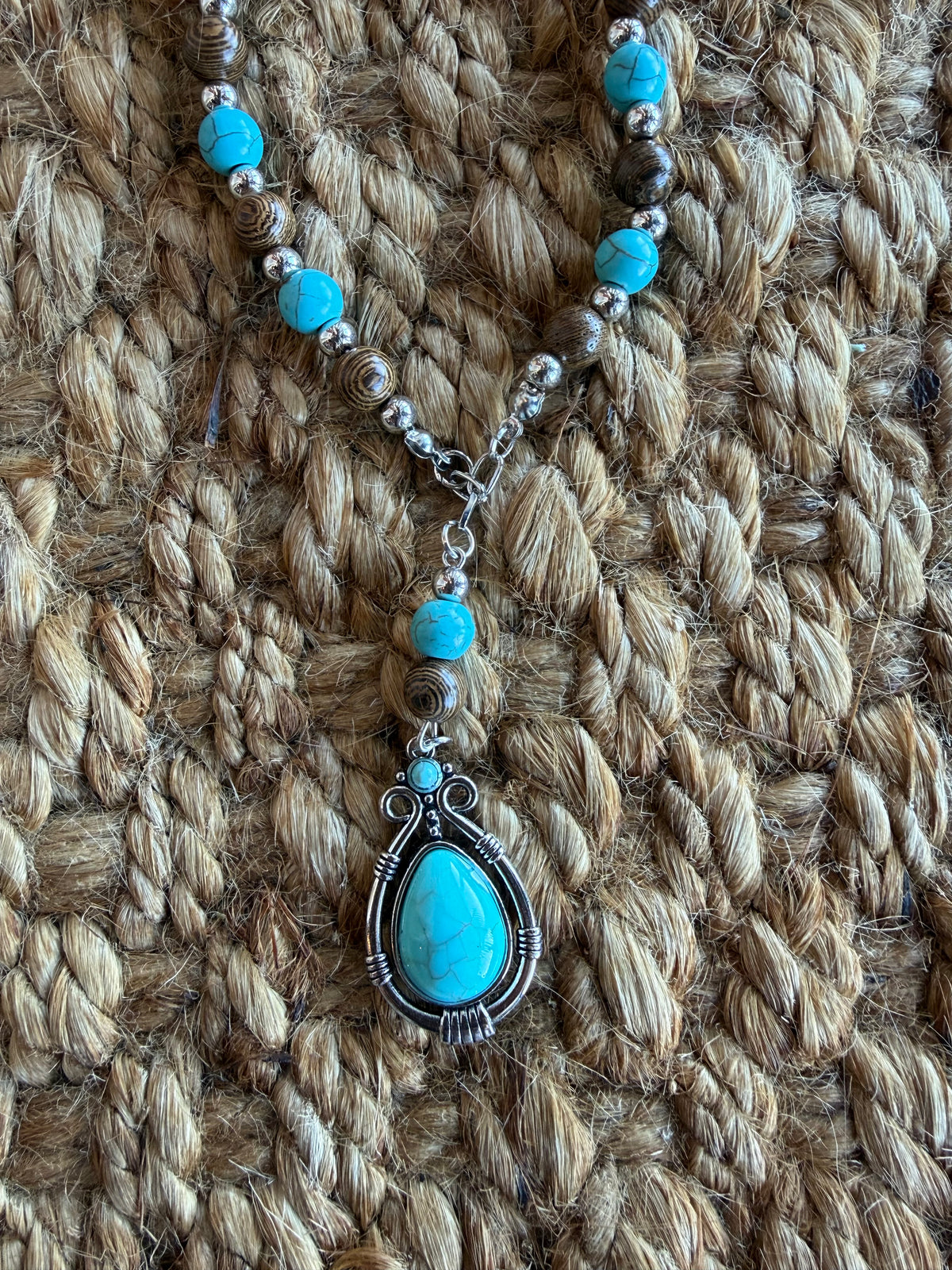 TDFT Teardrop Style Faux Turquoise Necklace