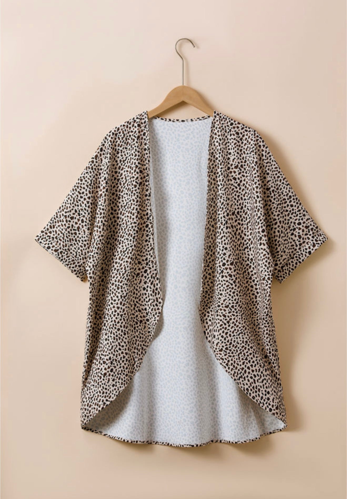 Short Sleeve Kimono in Animal Print