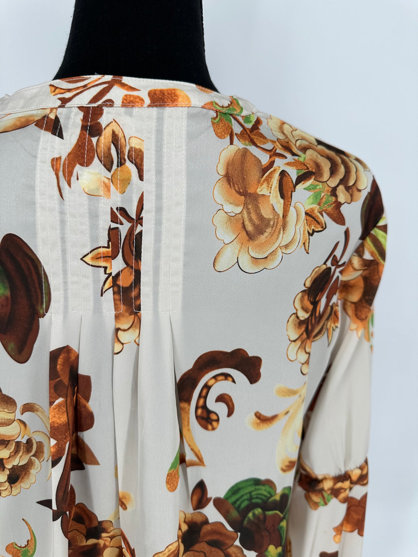Floral Print Satin Blouse with Back Pleats and Ruffled Sleeve