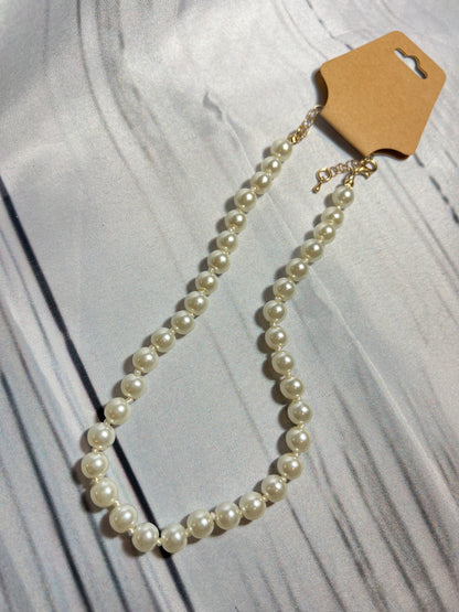Peal necklace