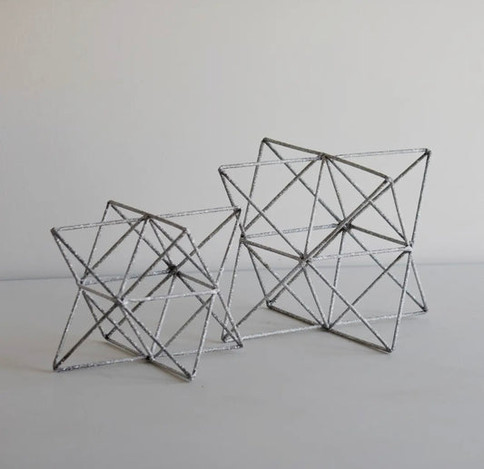 Arwen Star White Washed Metal Set of 2 Decorative PCs.