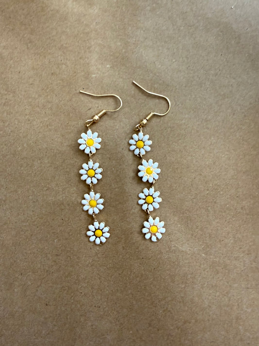 J23 Daisy Flower Earrings