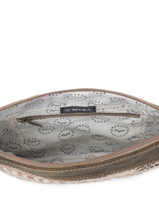 MY2 MYRA BRAND Burlander Pouch with Tassel Zip Closure, Inside Pockets and Lots of Style