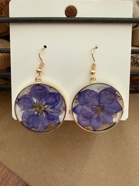 J34 Purple Dried Flower Acrylic Disc Earrings