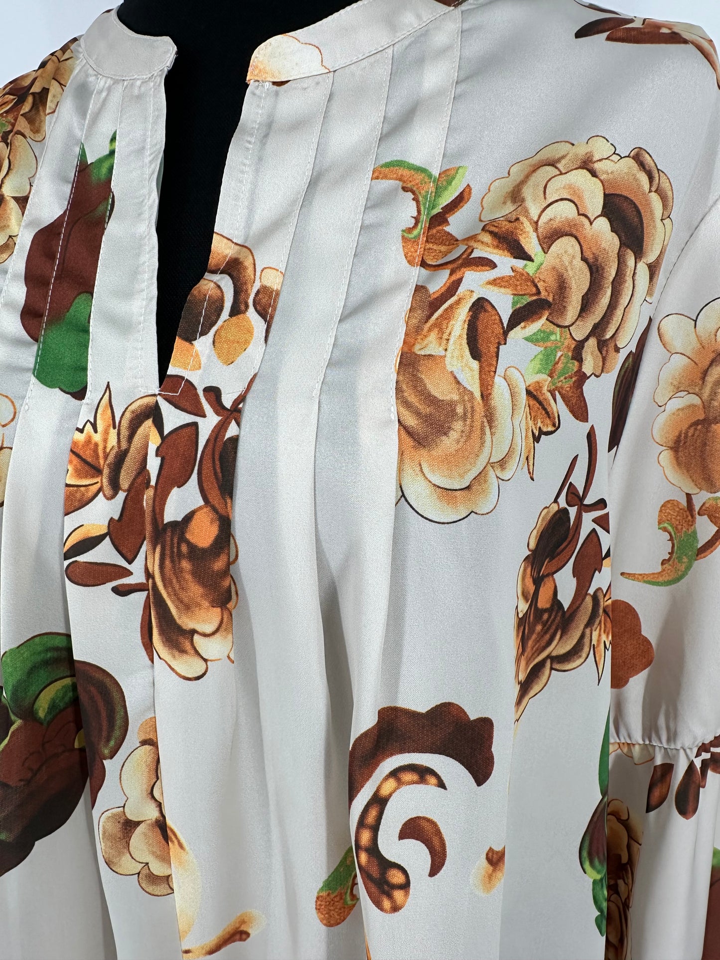 Floral Print Satin Blouse with Back Pleats and Ruffled Sleeve