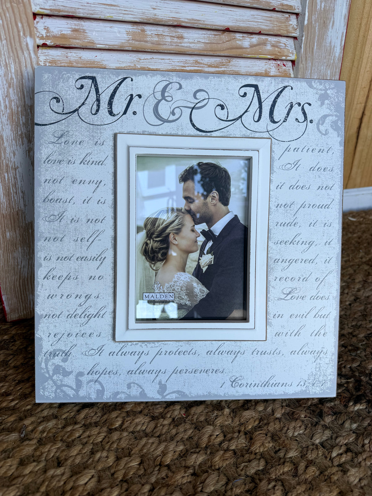 MMLF Mr. & Mrs. Large Frame with Corinthian Sentiment Script Enhancements Photo Opening 5x7