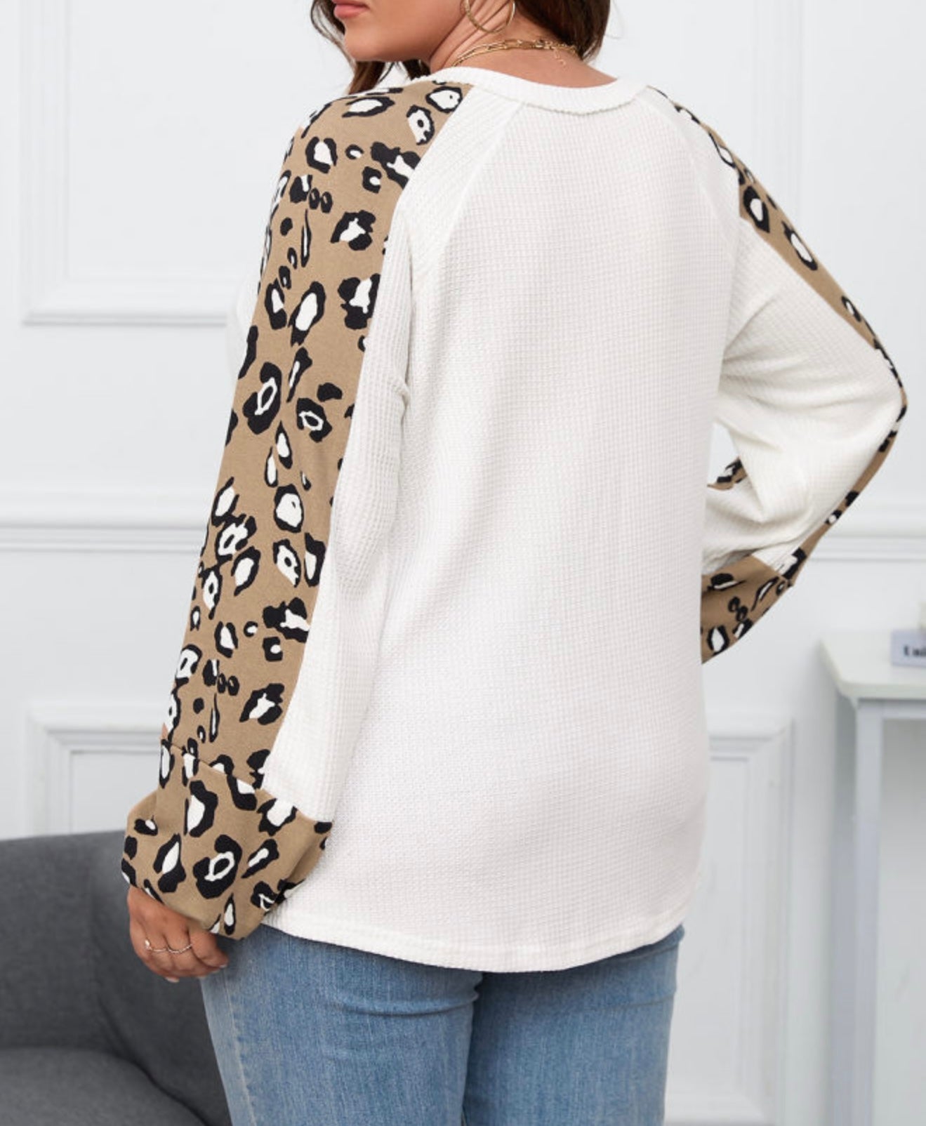 White top w/ animal print long sleeves