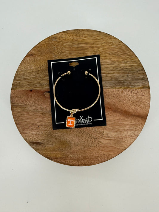 Gold Power T Bracelet with Love Knot from the heart