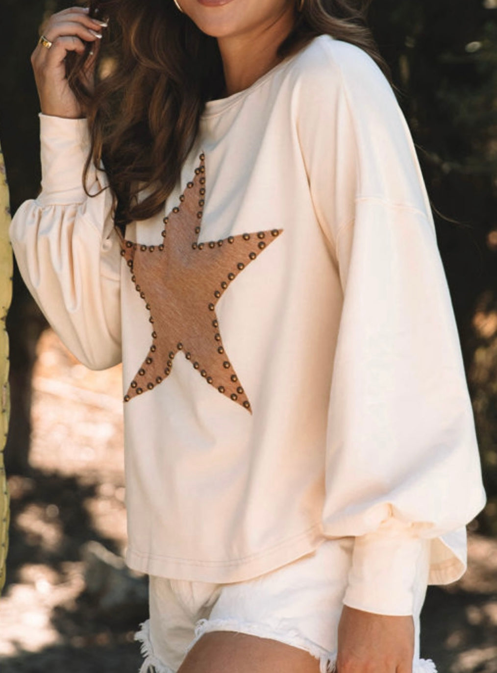 Cream top w/star with studs