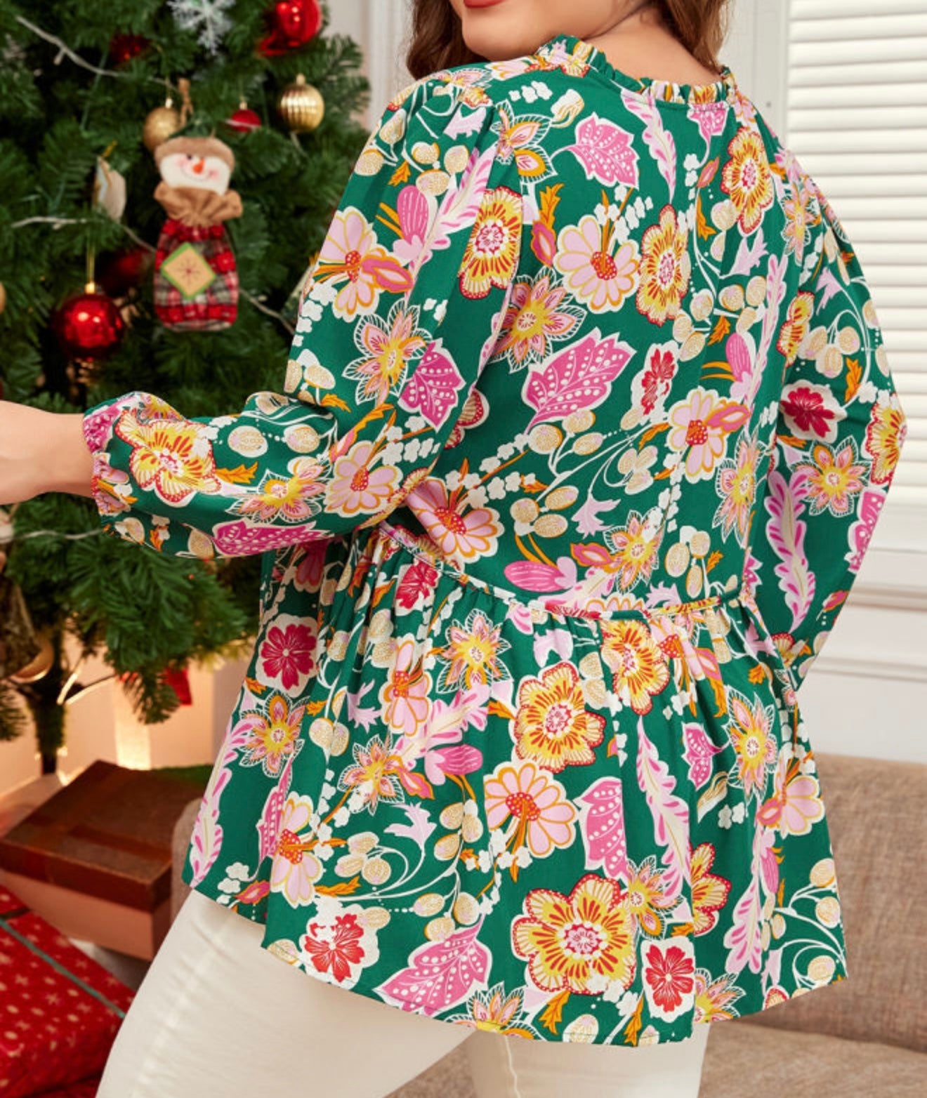 Floral Print Green Blouse with Tie at Neck