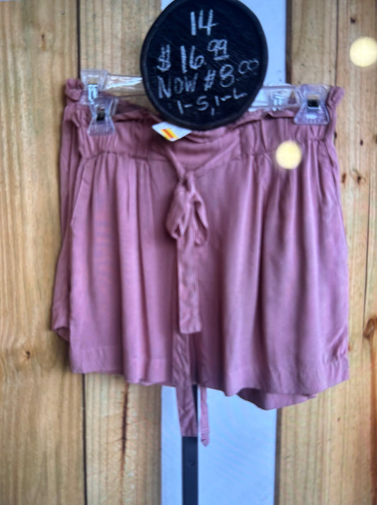 Mauve Flowey paper bag style waist shorts with belt