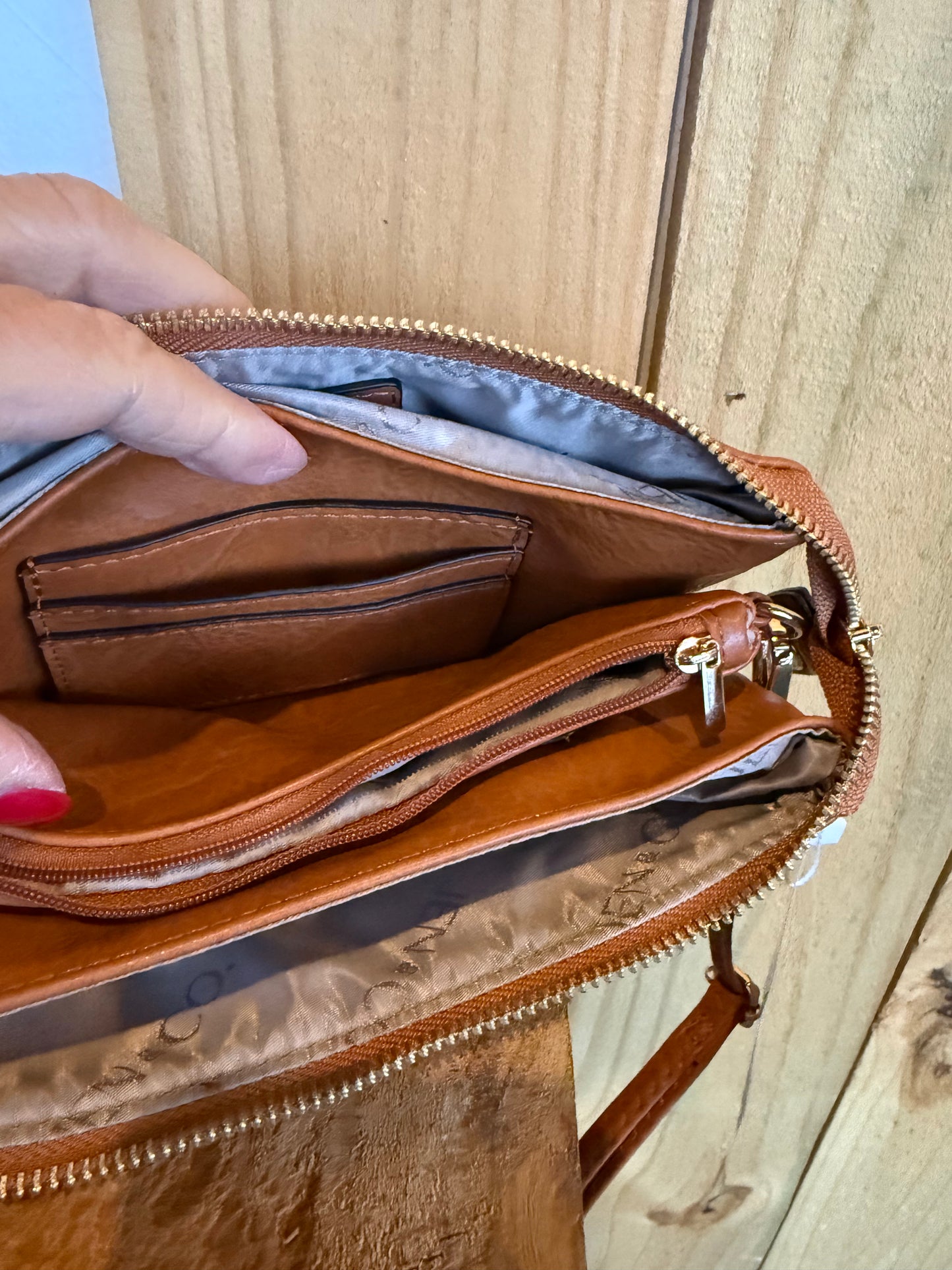 A2 Jen & Co. Crossbody Wristlet Purse