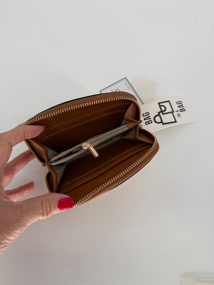 A7 Jen & Co. Wallet with Removable RFID Card Holder