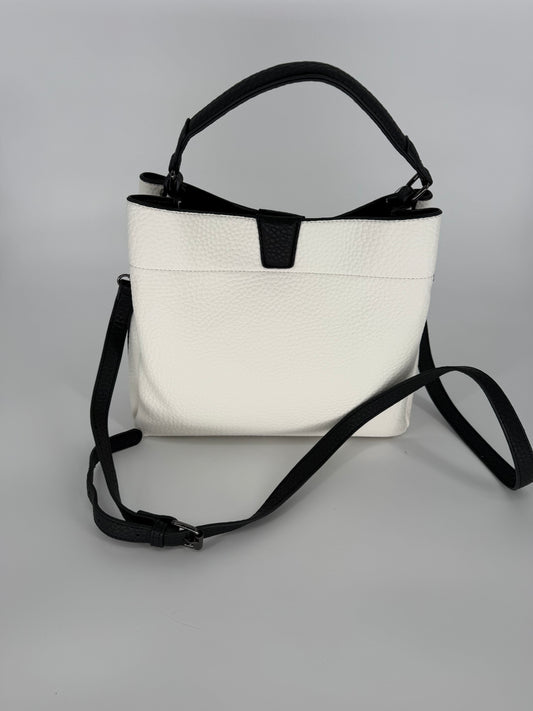 A5 Jen &Co. Shoulder Bag