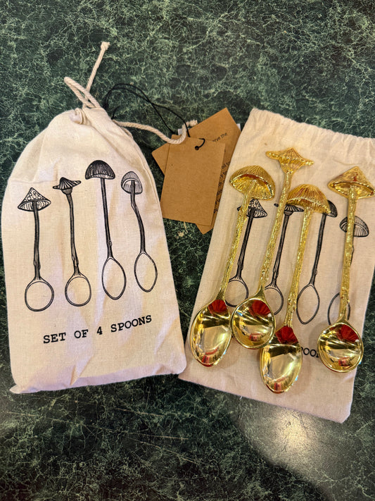 A78 Set of 4 Spoons with Mushroom Design - Ivy's Gifts & Boutique