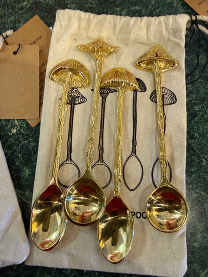 A78 Set of 4 Spoons with Mushroom Design - Ivy's Gifts & Boutique