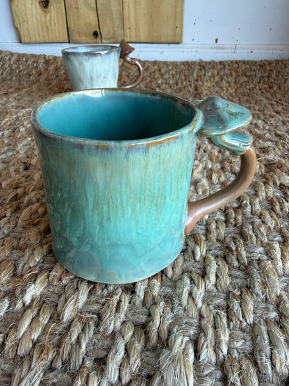 A81 Mushroom Detail Pottery Mug - Ivy's Gifts & Boutique